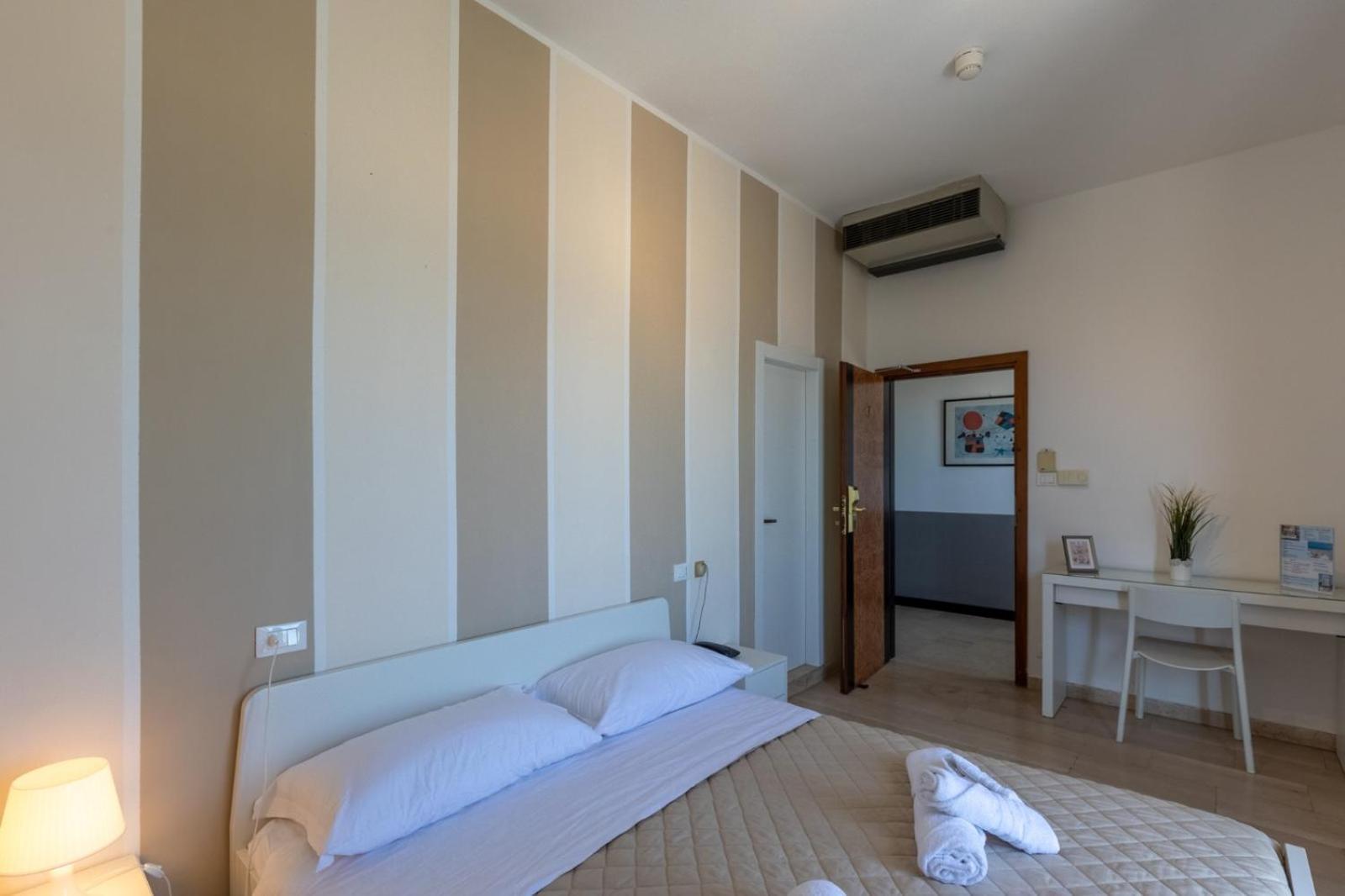 Grand Meeting Hotel Rimini Kültér fotó