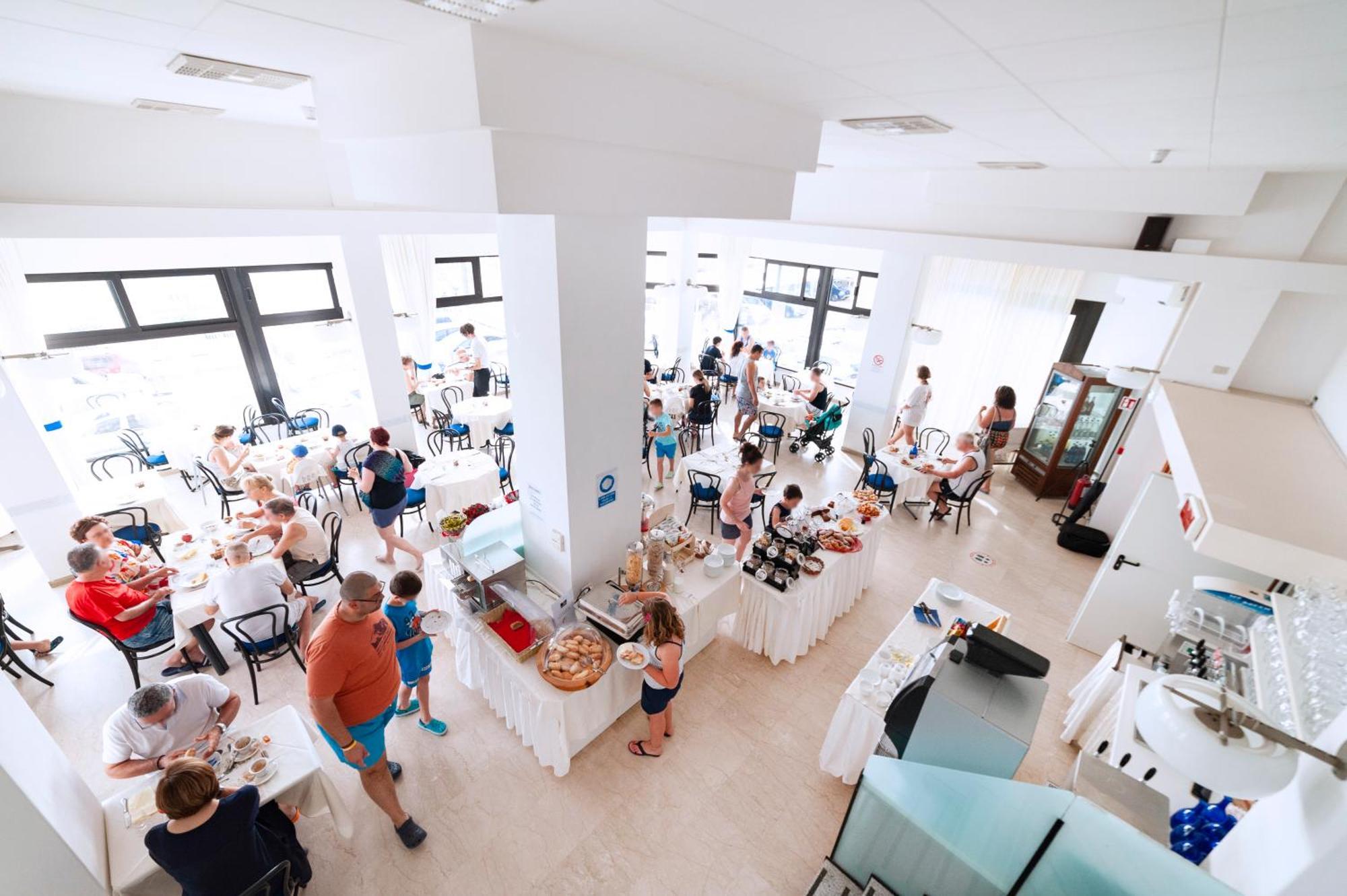 Grand Meeting Hotel Rimini Kültér fotó
